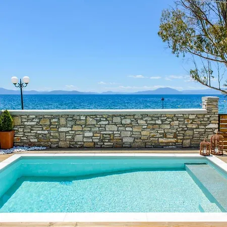 Sleeps 6 With Pool And Air Con Vila Kato Gatzea